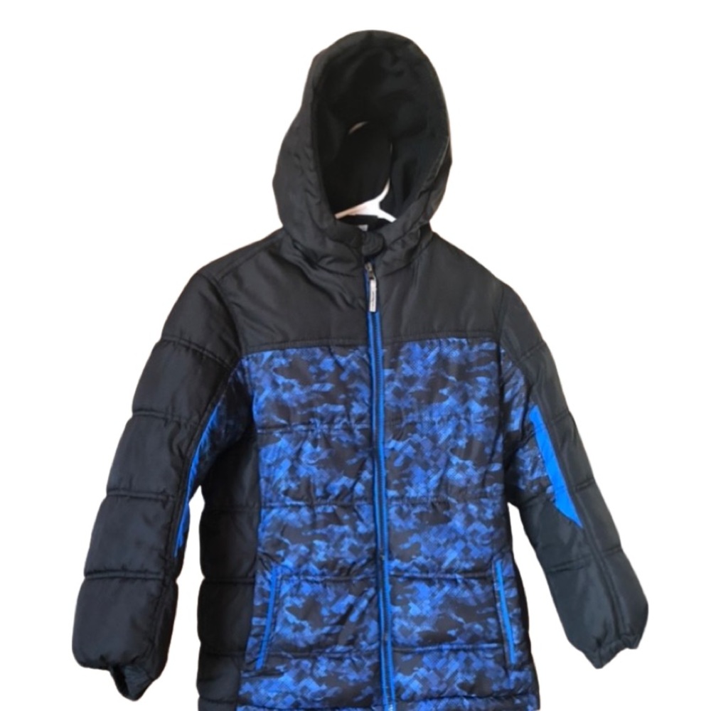 Boys (size S 8) ZeroXPosur Winter Coat in Very Good Condition